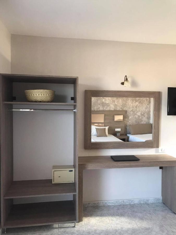 Derekas Studios & Apartments لاغاناس المظهر الخارجي الصورة