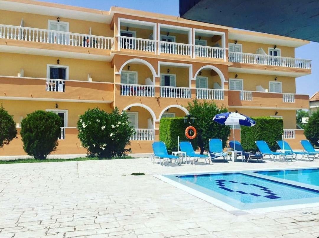 Derekas Studios & Apartments لاغاناس المظهر الخارجي الصورة